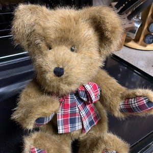 VTG The Boyd's Collection brown bear with plaid bow